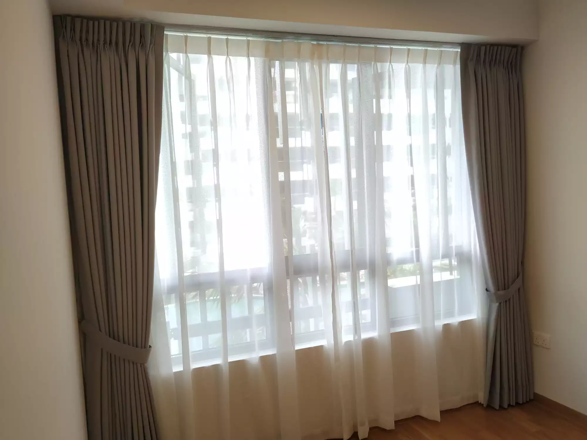 HDB 4Room curtain installation